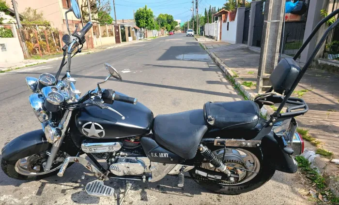 Moto Custom Mirage 250