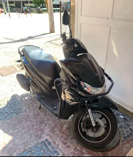 Yamaha fluo