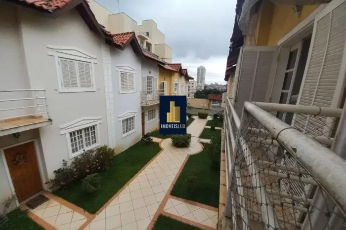 Casa em Condomínio no Morumbi, São Paulo-SP: 3 Quartos, 1 Suíte, 1 Sala, 3 Banheiros, 2 Va