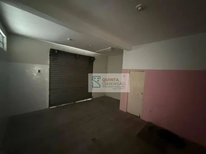 ALUGA-SE E VENDE-SE CASA COM PONTO COMERCIAL - VILA GENY