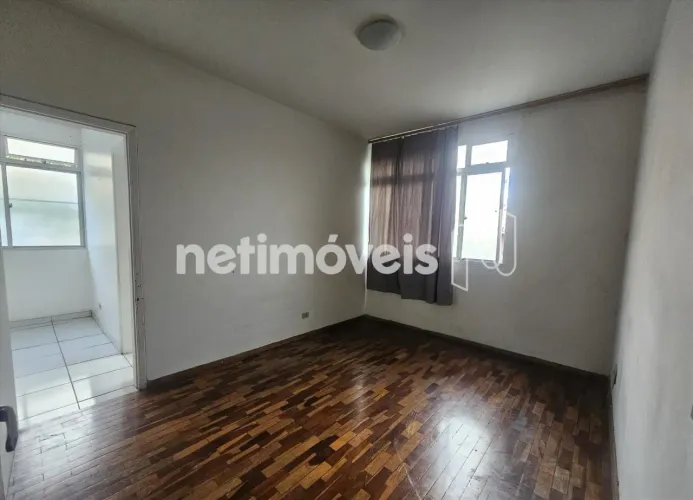 Vende se Apartamento 03 quartos no bairro BARROCA
