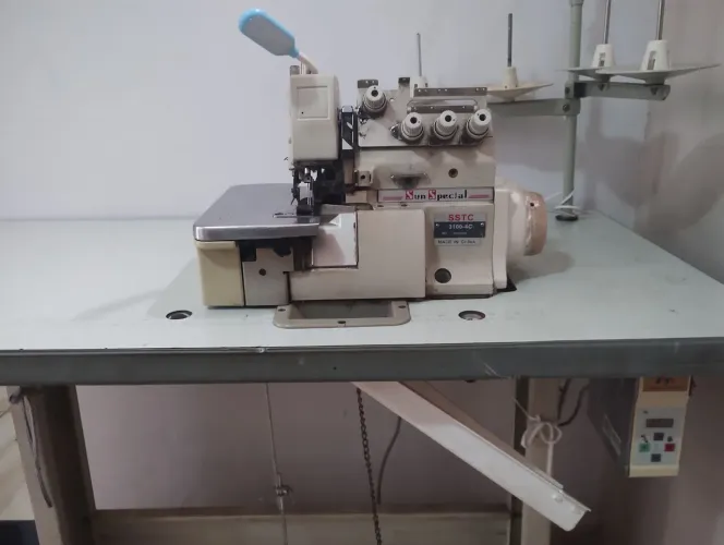 Máquina de costura overloque direct