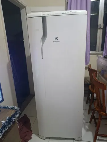 Geladeira Frost Free Electrolux