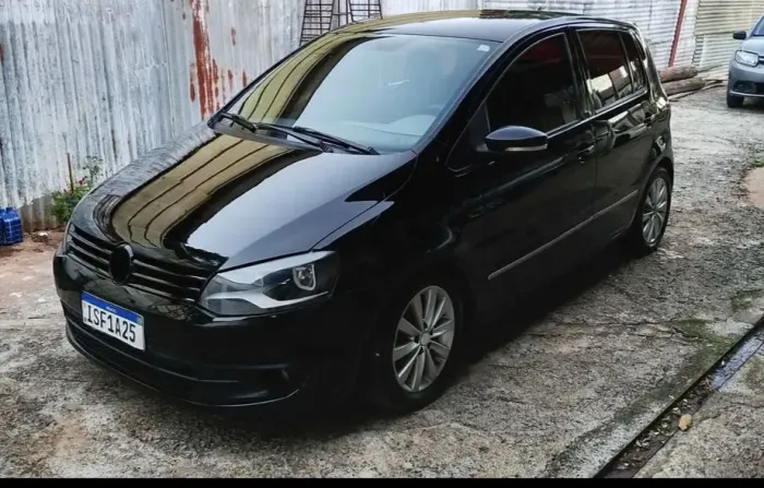 Volkswagen Fox 1.6 MI I Motion Total Flex 8V 5P 2013