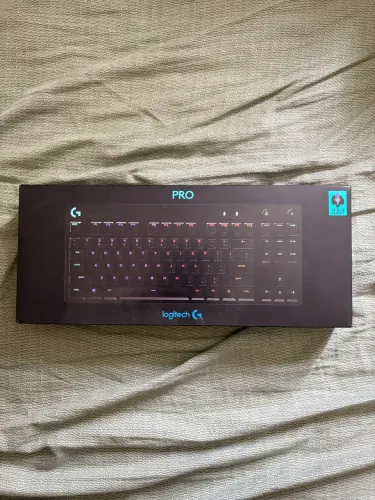 Teclado Logitech G Pro