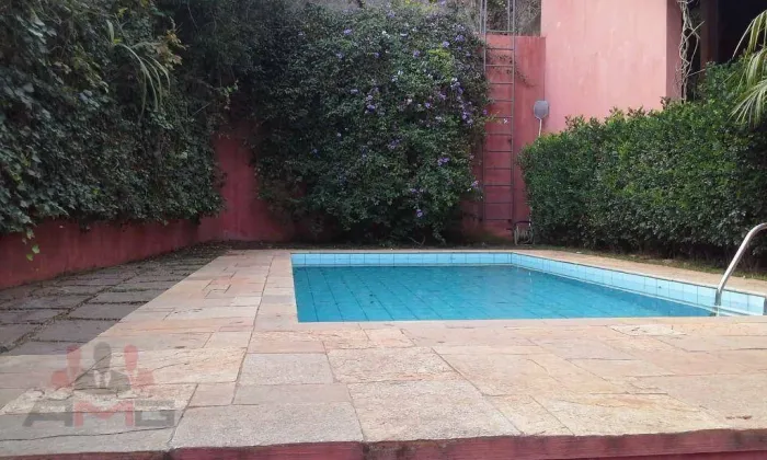 Casa com 4 dormitórios à venda, 300 m² por R$ 1.595.000,00 - Embu das Artes - Embu das Art