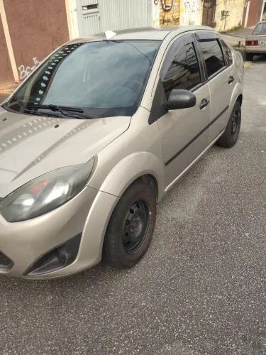 Ford Fiesta Sedan 1.0 8V Flex 4P 2011