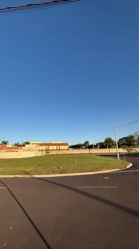 Terreno 370m2 - Condomínio Quinta do Ipê