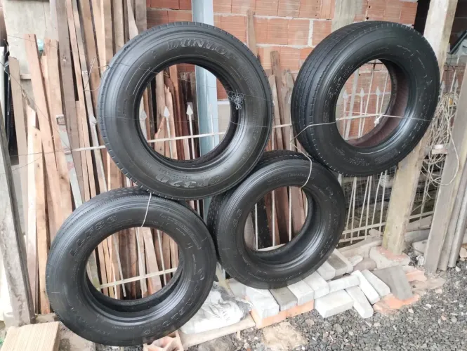 Pneus para caminhão