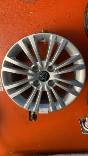 RODA ARO 15 PEGOUT