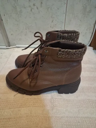 Bota Feminina Ramarim Marrom Tratorada com tricô- tamanho 38