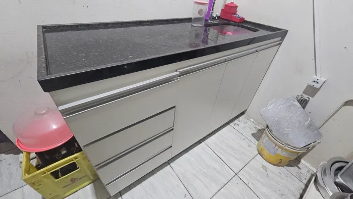 Balcão em MDF com pia