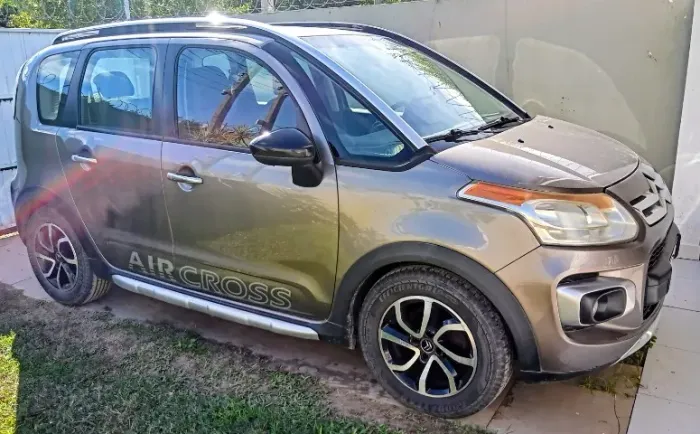 Citroen Aircross GLX 1.6 Flex 16V 5P Aut. 2013