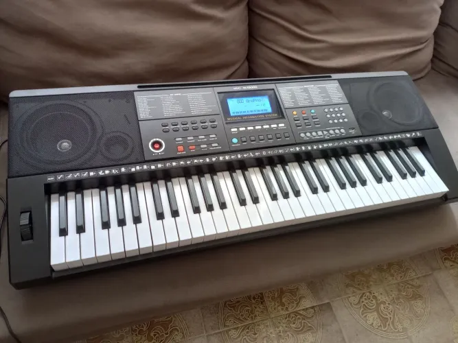 Vendo teclado musical MXT m-t5000 quase novo!