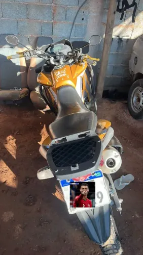 Vende se XRE 300