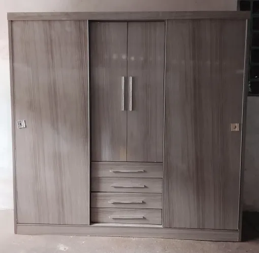 Guarda roupa