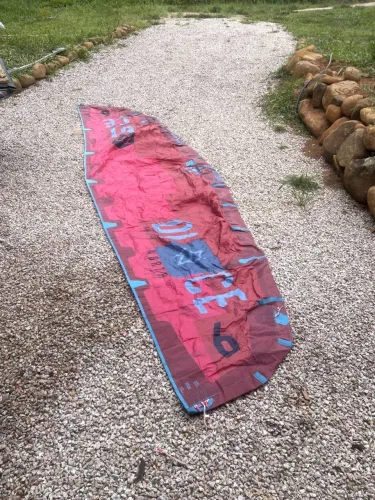 Kite North Dice tamanho 6 ( ótimo estado )