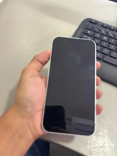 iPhone 16e LINDO