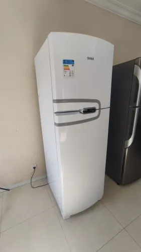 Geladeira Consul Frost Free 220w funcionando perfeitamente