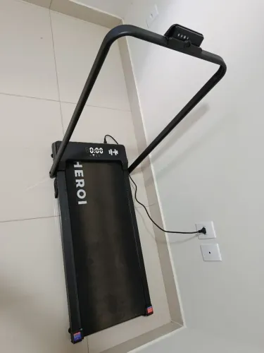 Vendo esteira elétrica semi nova