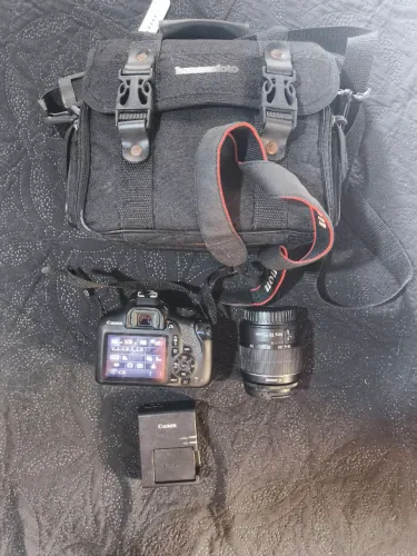 Canon T 6 com wi-fi carregador e bateria lente EFS 18 55 + bolsa