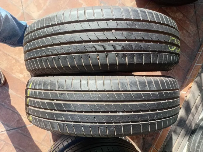 2 pneus 185/65/15 zerinho. R$ 220 reais cada. 4 X no cartão sem juros.