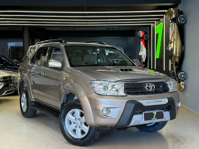 Toyota Hilux SW4 SRV D4-d 4X4 3.0 TDI Dies. AUT 2009