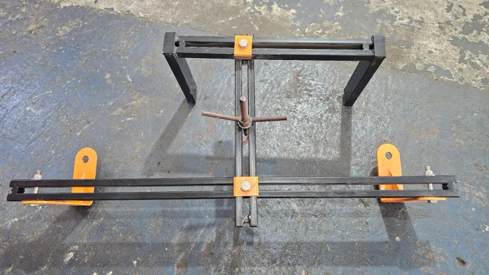 Suporte para sustentar motor para remoção do câmbio.