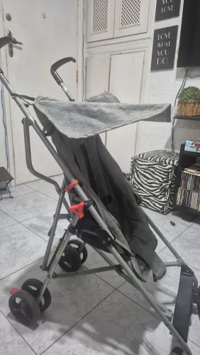 Carrinho Guarda-Chuva Dobrável MultiKids