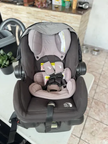 VENDO BEBÊ CONFORTO BABY JOGGER 