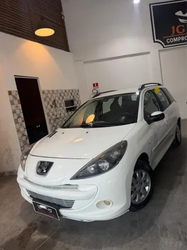 Peugeot 207 SW XR Sport 1.4 Flex 8V 5P 2012