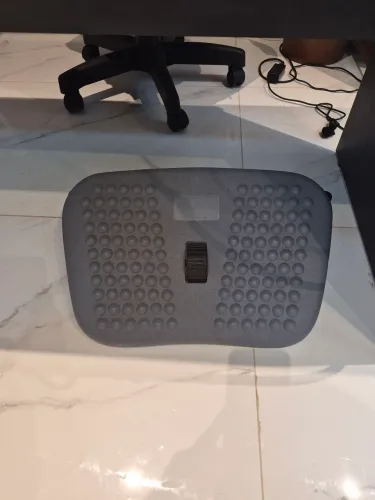 APOIO ERGONÔMICO PARA OS PÉS