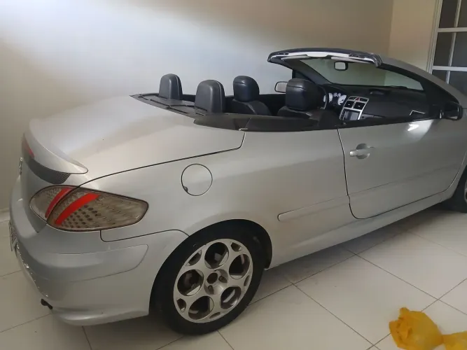 Peugeot 307 CC 2.0 16V 2P Aut. 2005