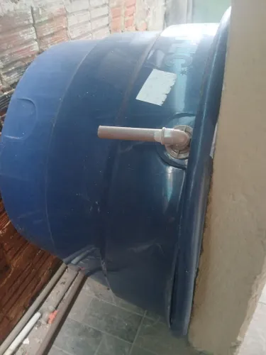 Vende-se caixa d'água 500 litros
