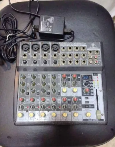 Mesa Behringer 1202 FX - Vendo e Troco