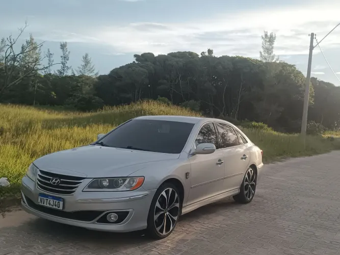 Hyundai Azera GLS 3.3 V6 24V 4P Aut. 2011