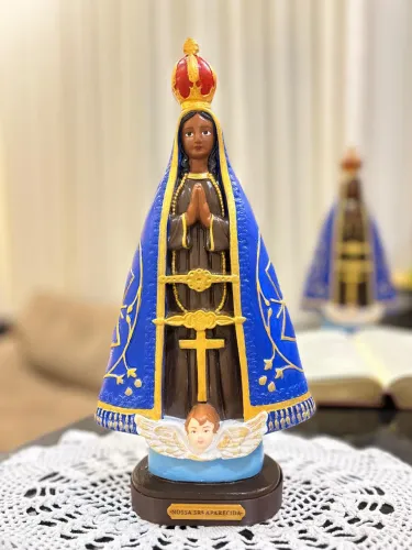 Imagem sacra nossa senhora aparecida pintada a mão