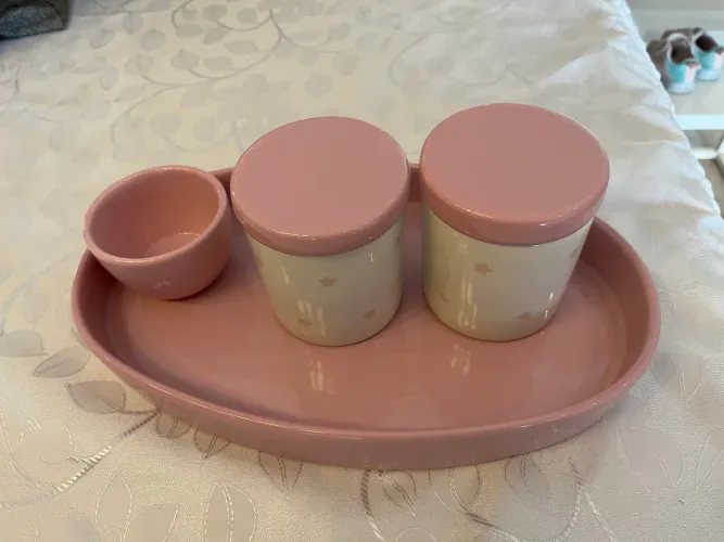 Kit higiene bebê em cerâmica estrelas rosas