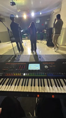 Teclado Roland Jupiter 80