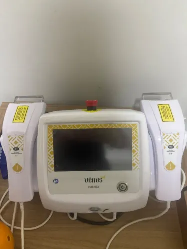 Aparelho de laser e led