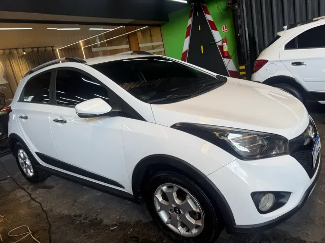 Hyundai HB20X Premium 1.6 Flex 16V Aut. 2015