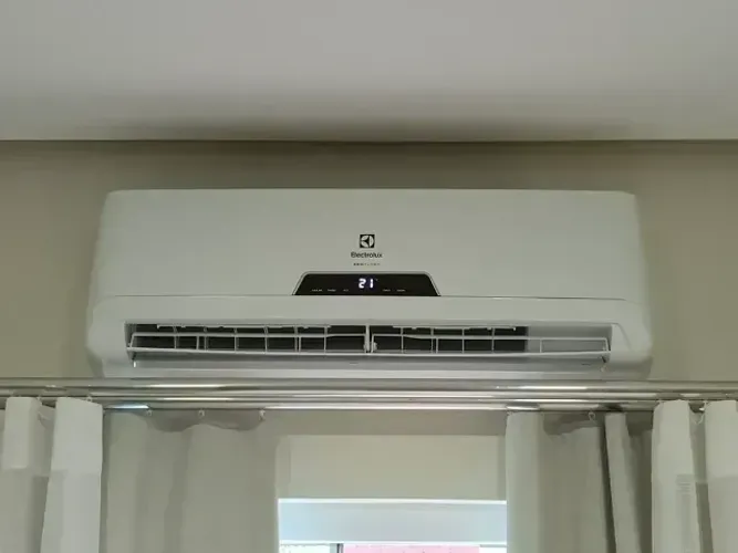 Ar condicionado split 9000 btus - Electrolux - Ótimo estado de conservação