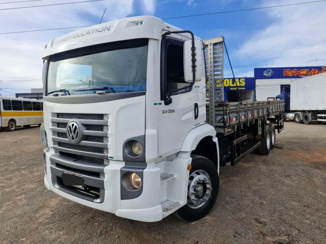 VW 24.250 2007/2008 com Carroceria de 8,50m