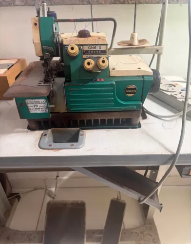 Vendo Máquina de Costura Yamata Galoneira Industrial