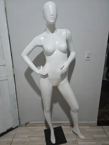 vendo manequins de loja