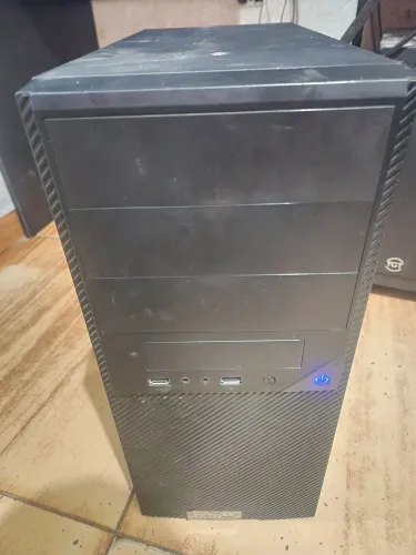 COMPUTADOR DE ESCRITÓRIO SEMINOVO