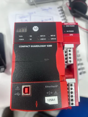 Allen-Bradley Compact GuardLogix 5380 Safety Controller - 5069-L306ERS2