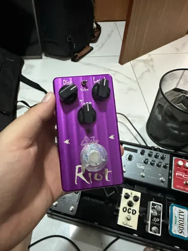 Pedal Suhr Riot