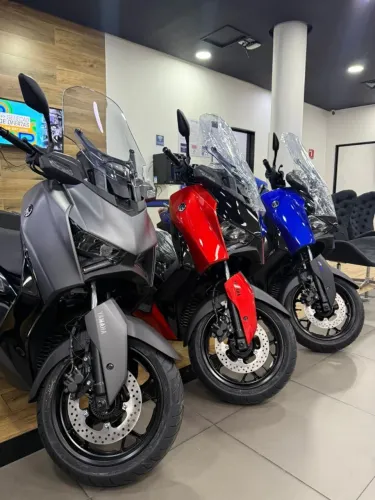 XMAX 2027 - Pronta Entrega, 21x Cartão !!