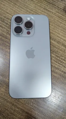 Vendo iPhone 15 pro 256 gb